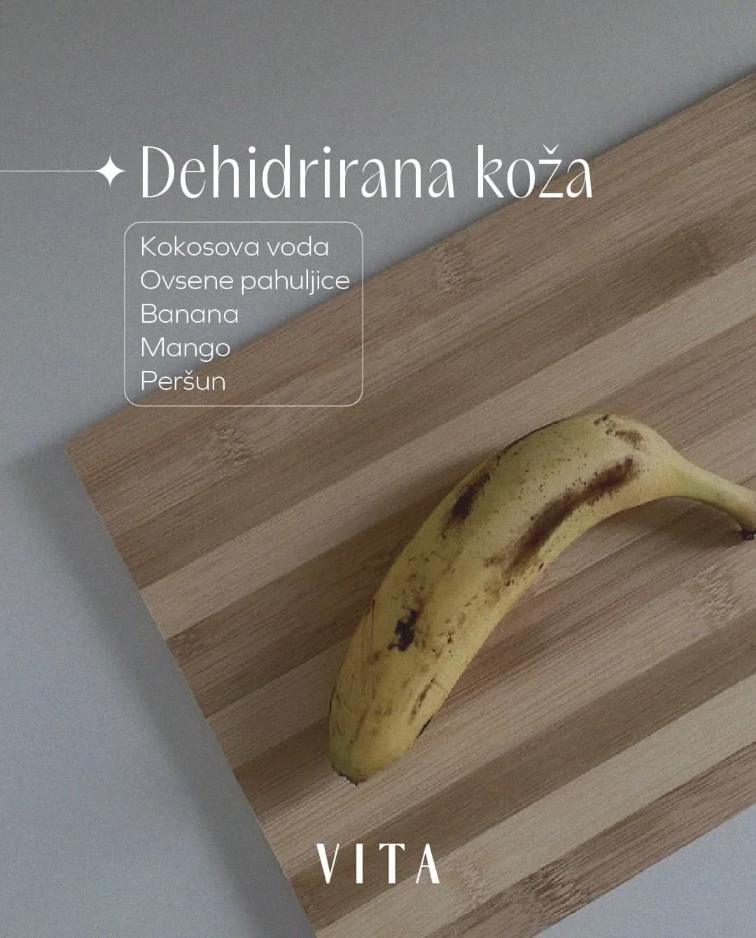 Banana sa korom na dasci za sečenje.