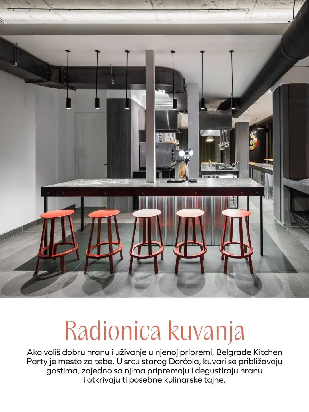 mesta u beogradu koja treba obići belgrade kitchen party kuhinja sa šank stolicama kraj radnog elementa i stola